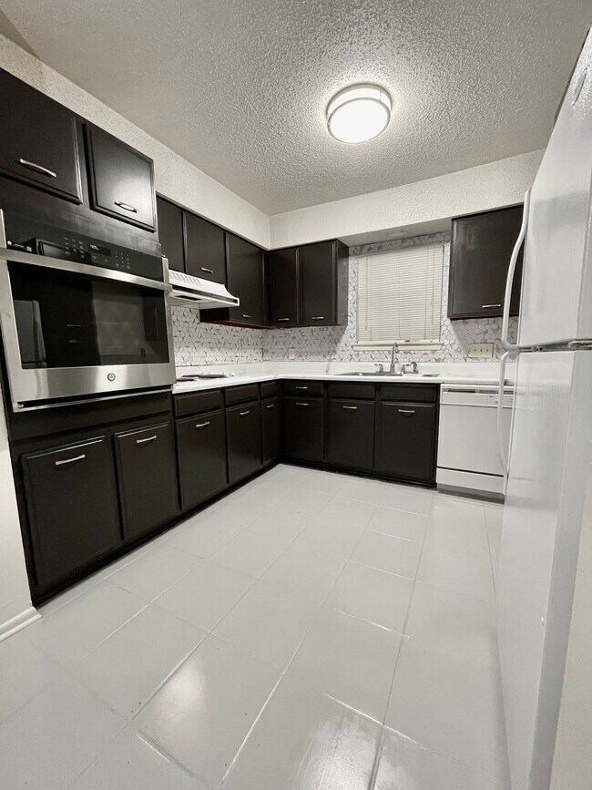 8730 N Mopac Expy Unit 109, Austin, TX 78759 Condo for Rent in Austin