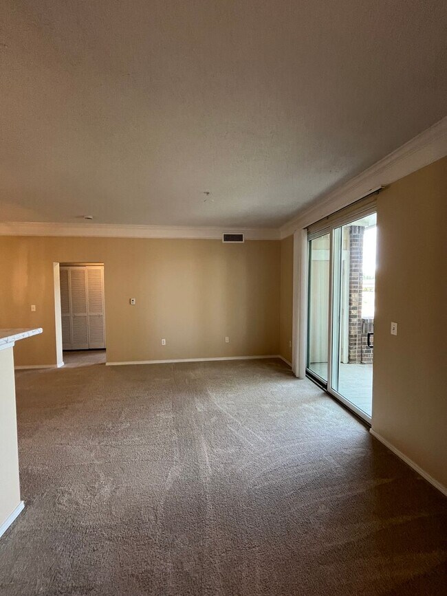 Foto del edificio - 2010 Shamrock Dr