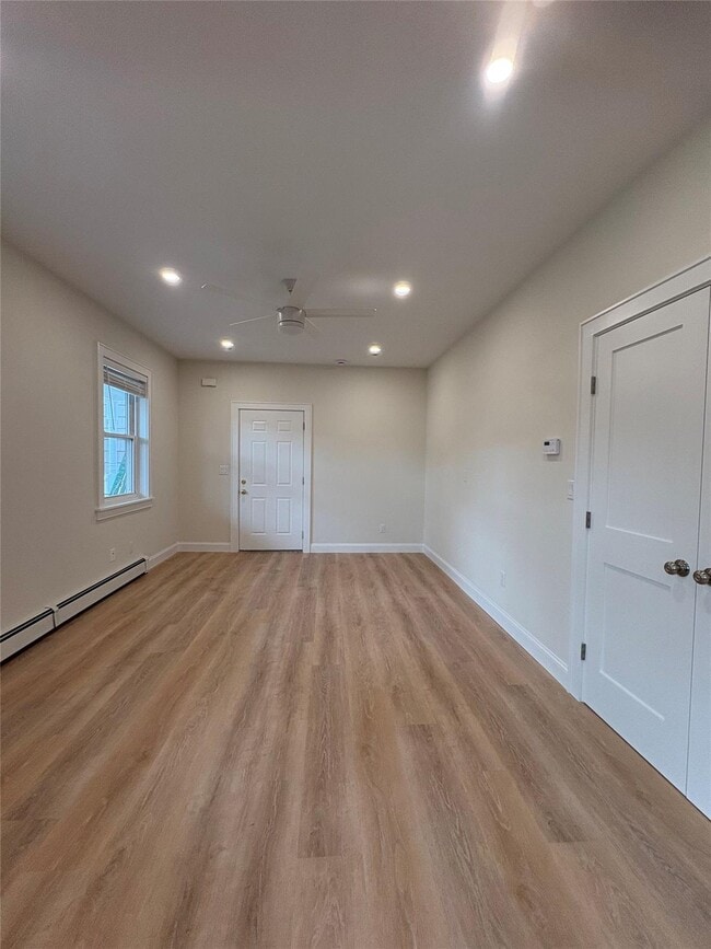 Building Photo - 11 S Eckar St