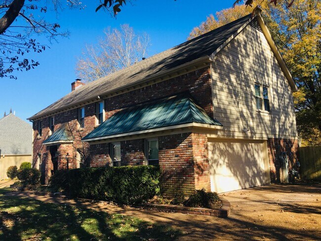 Building Photo - Newly painted 4BD/2.5BA Home in Germantown...