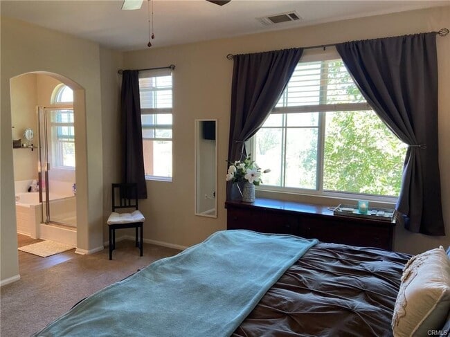 Foto del edificio - 31144 Strawberry Tree Ln