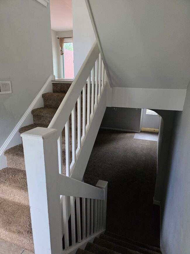 Building Photo - Townhouse in Newark/Bear Area