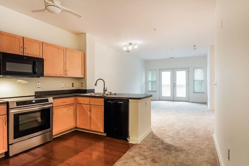 Primary Photo - 2020 5th Ave S