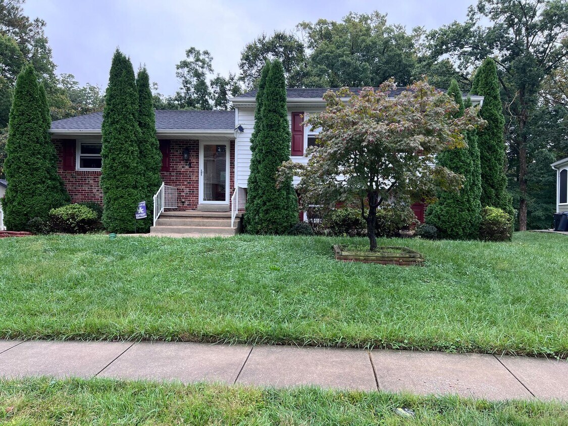 Primary Photo - Charming 3Bed/3Bath Townhome in Nottingham