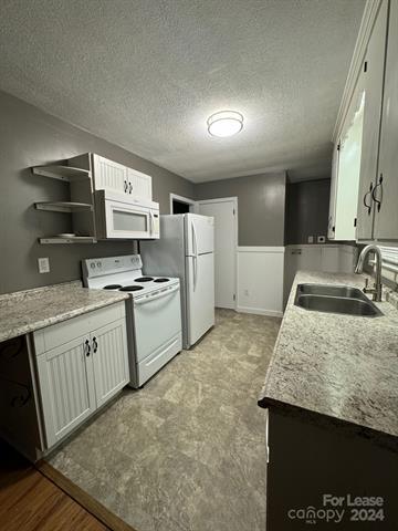 Building Photo - 1114 Pennton Ave SW