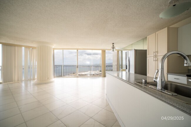 Foto del edificio - 2Bd/2Ba/2Pkg LELE PONO in Aiea - $2750