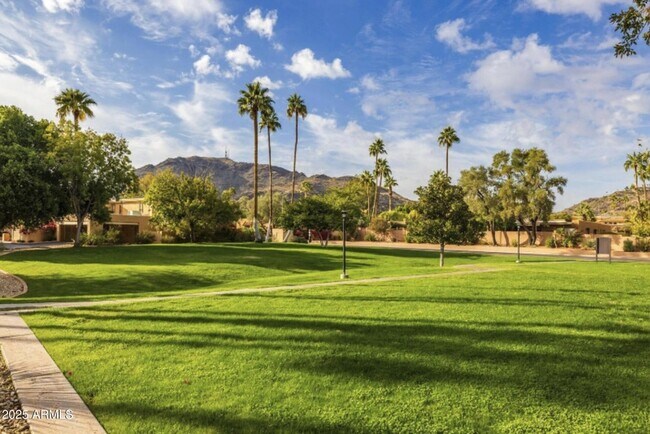 Foto del edificio - 10420 North 11th St