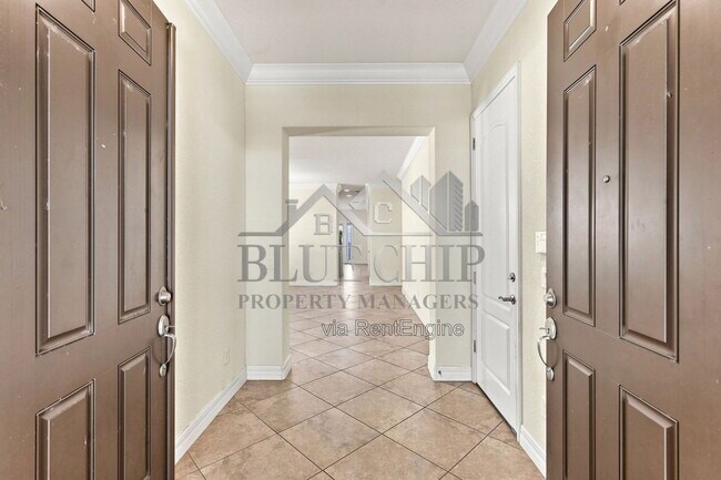 Foto del edificio - 10449 Henbury St