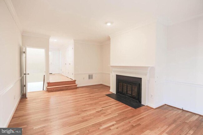 Building Photo - 1243 Portner Rd