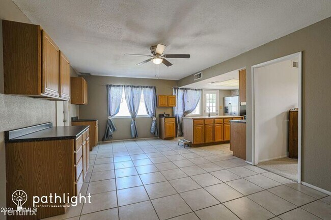 Building Photo - 3 br, 2 bath House - 3401 Dahlia Drive UNIT