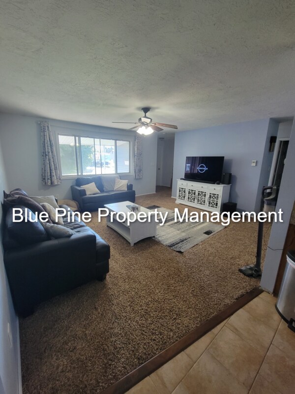 Foto del edificio - 228 Brent Way