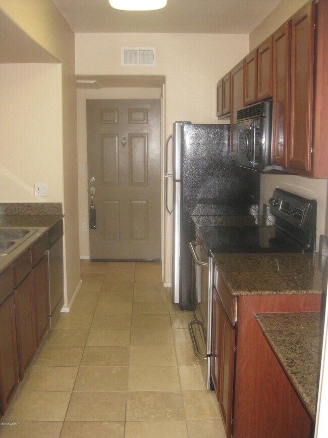 Foto del edificio - 2134 E Broadway Rd