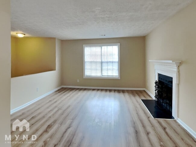 Building Photo - 1626 Sugar Downs Ct SE