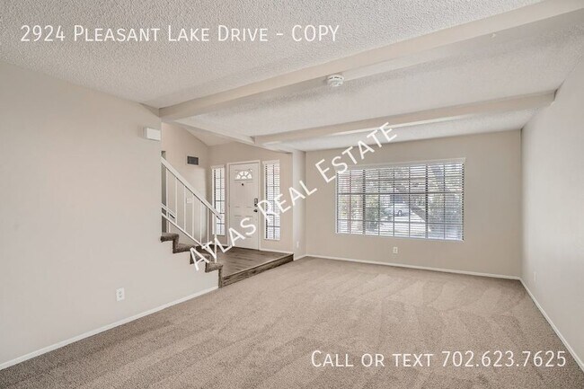 Building Photo - EVERYTHING YOU NEED!  Lovely 3-Bed/2.5 Bat...