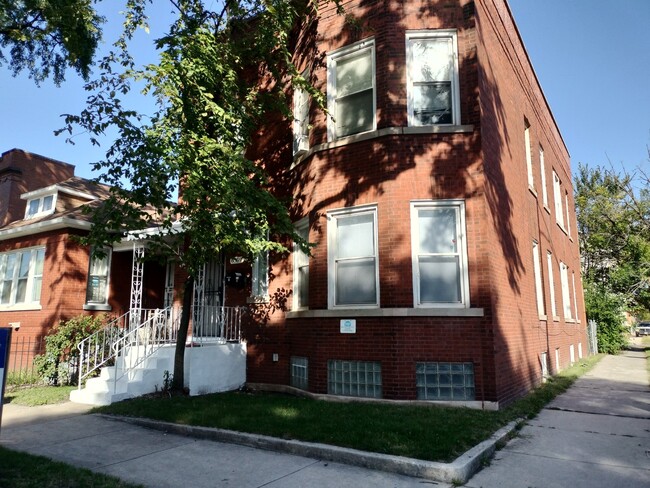 Foto del edificio - 6559 S Eberhart Ave
