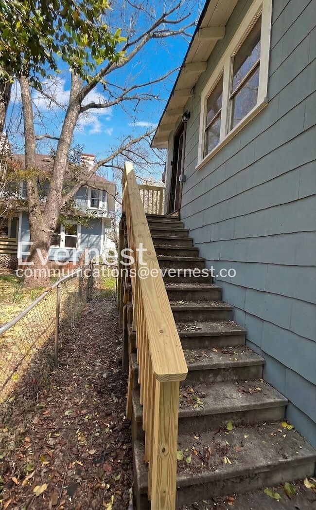 Building Photo - 218 73rd St