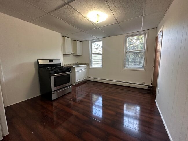 Foto del edificio - 49 Poplar St