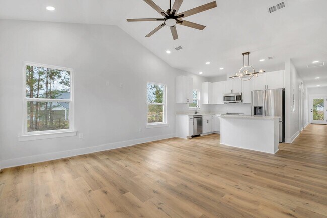 Foto del edificio - 80 Capri Ln