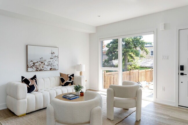 Photo du bâtiment - 103 Cavell Ave