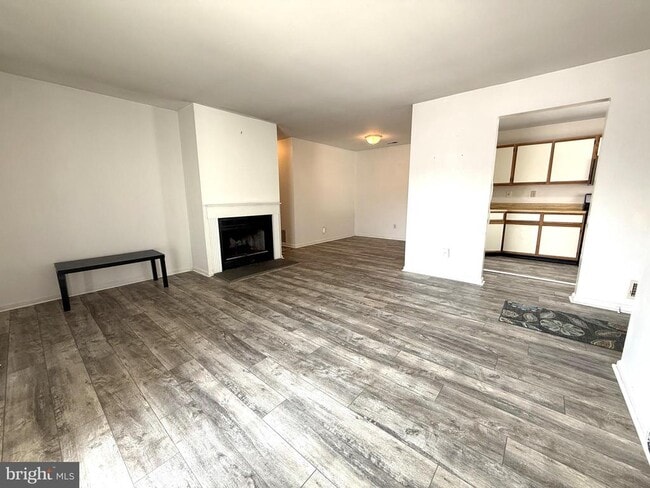 Building Photo - 607 Covington Ct