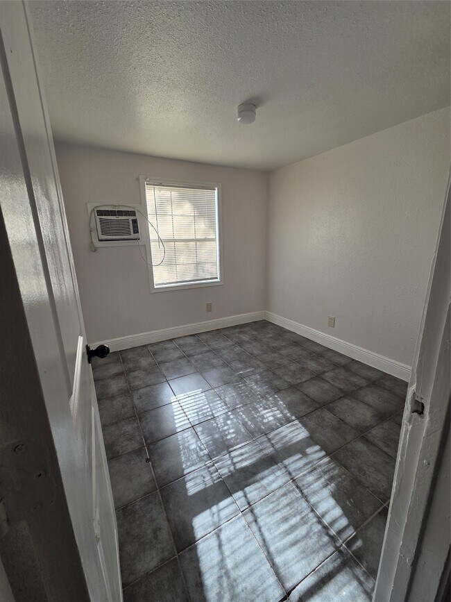 Foto del edificio - 302-371 71st St