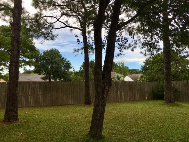 Building Photo - 14518 Cypress Green Dr