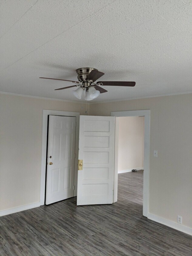 Foto principal - 1574 Springdale Rd