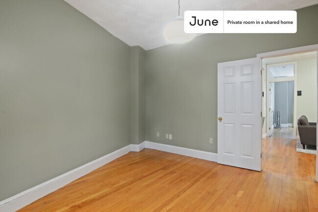 Foto del edificio - Room in Shared 4 bed/1 bath home