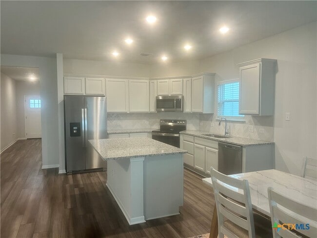 Building Photo - 2624 Wasilla Dr