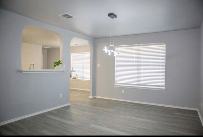 Foto del edificio - 9135 Granite Woods