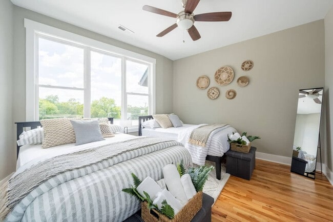 Foto del edificio - 1301 Baptist World Center Dr