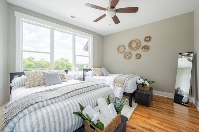 Foto del edificio - 1301 Baptist World Center Dr