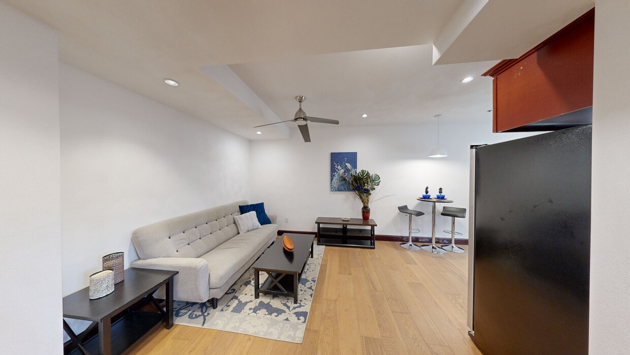 Photo - B on Lindell Apartments