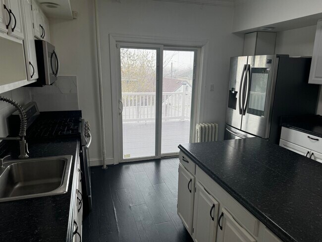 Foto del edificio - 526 Garfield Ave