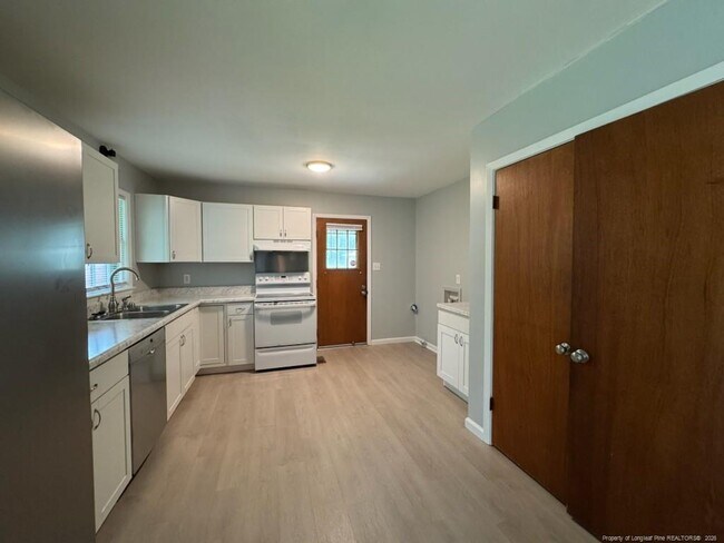 Building Photo - 6626 Julliard Dr