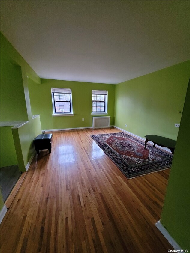 Foto del edificio - 144-20-144-78 78th Rd