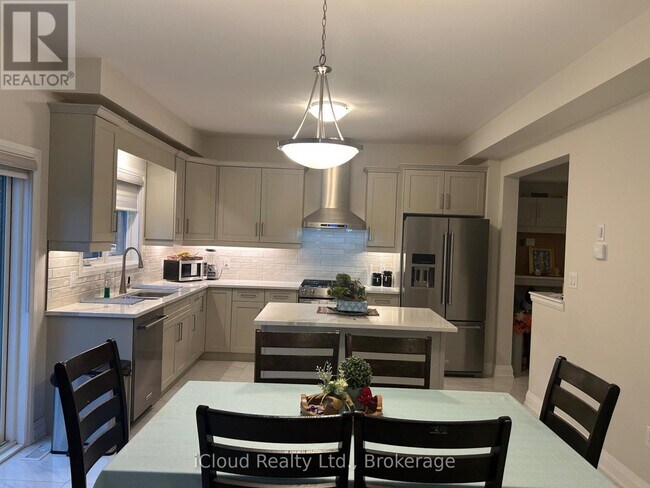 Photo du bâtiment - 9306 White Oak Ave