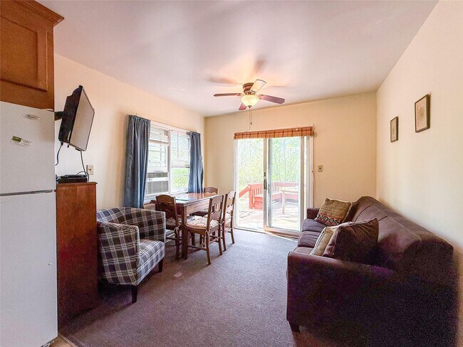Foto del edificio - 8515 Soundview Ave
