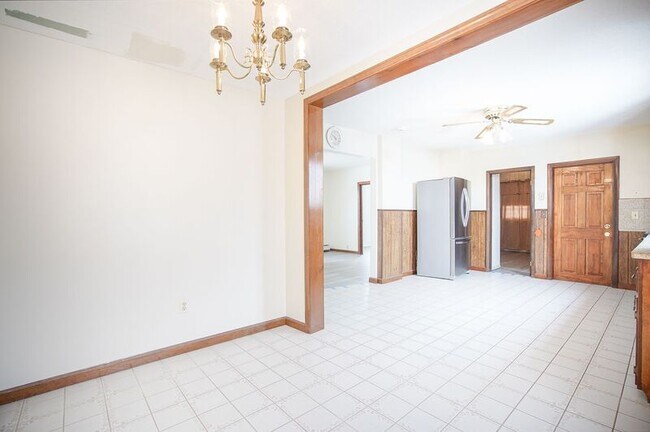 Foto del edificio - 13 1/2 Weston Street