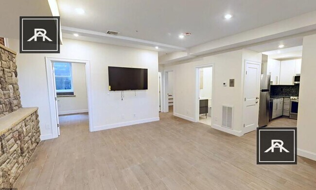 Foto del edificio - 3 bedroom in Brookline MA 02446