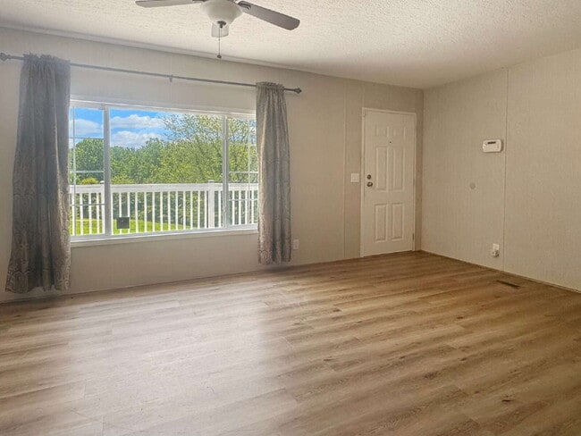 Building Photo - Private 2.5-Acre Mini Farm Near Lake Lanier | 3BR/2BA | Peaceful Country Living