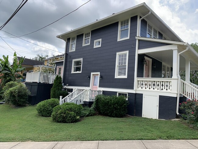 Building Photo - 3 Bed, 1.5 Bath Restored Historic Home w/ ...