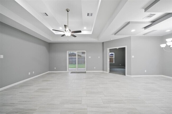 Foto del edificio - 8515 Joggers Ln