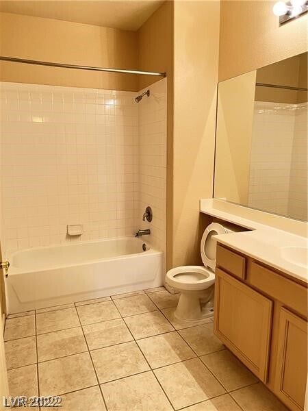 Building Photo - 9901 Trailwood Dr