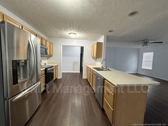 Foto del edificio - 223 Woodland Dr