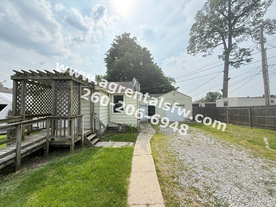 Primary Photo - 2518 Sheridan Rd