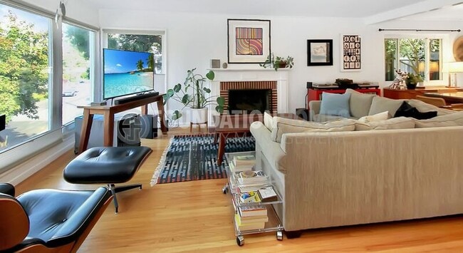 Foto del edificio - 122 Du Bois St