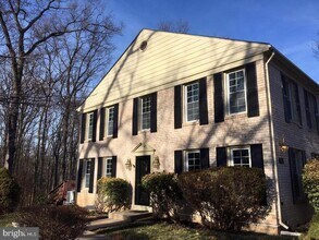 Building Photo - 11951 Heathcote Ct