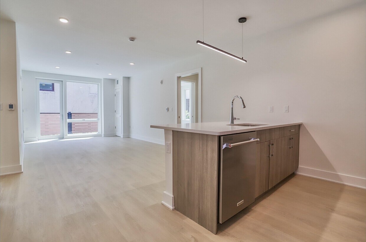 Foto principal - 303 Madison St