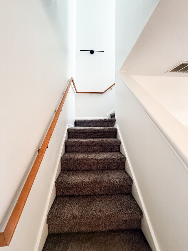 Foto del edificio - 2902 Kestrel Dr